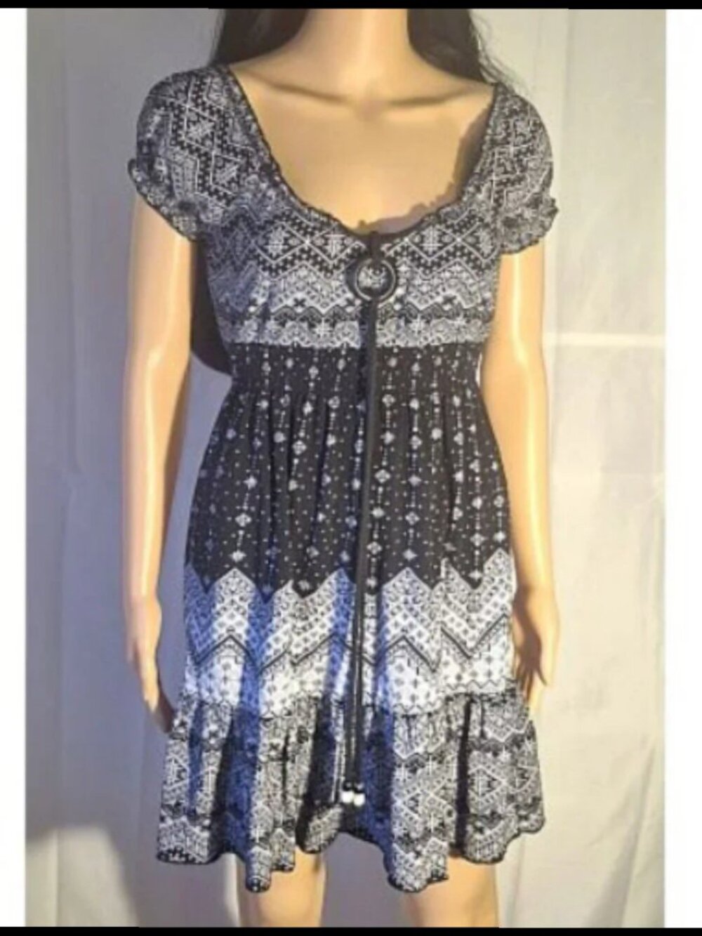 ALMOST FAMOUS BLACK WHITE DRESS
